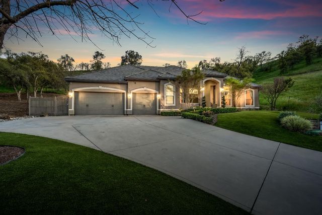 21844 Fairway Oaks Lane, Friant, CA 93626