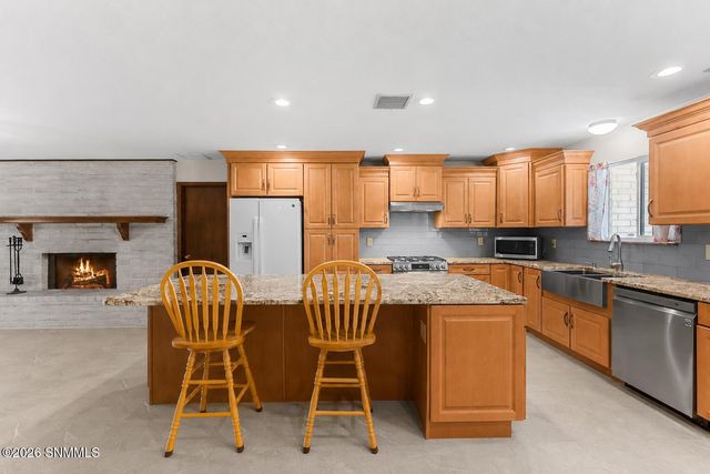 1837 Fairway Circle, Las Cruces, NM 88011