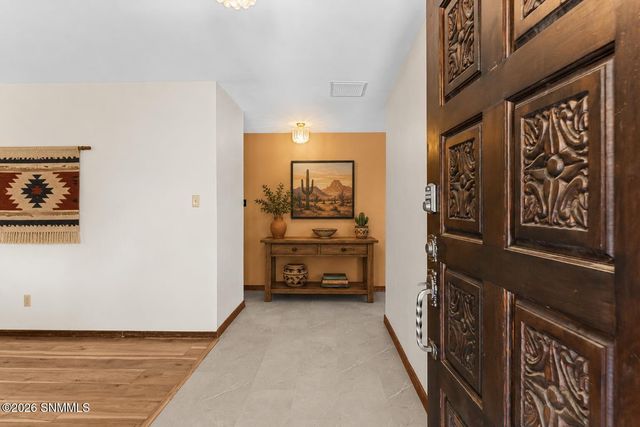 1837 Fairway Circle, Las Cruces, NM 88011