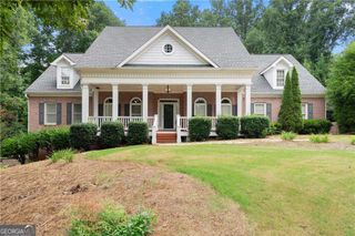 5022 Oak Farm Way, Flowery Branch, GA 30542
