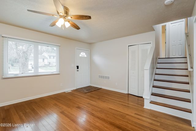 6125 Park Rd, Crestwood, KY 40014