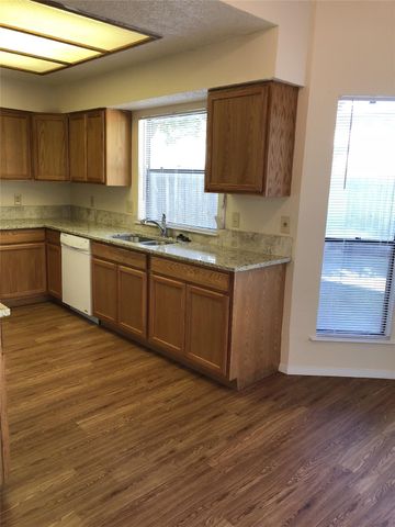 8300 Bradford Edward CV B, Austin, TX 78759