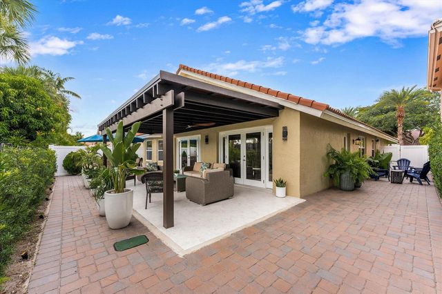 10112 Aqua Vista Way, Boca Raton, FL 33428