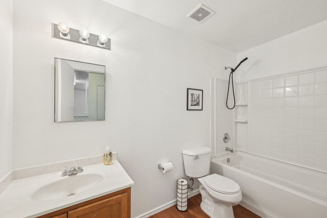 2905 Meadow Bluff Drive, Wylie, TX 75098