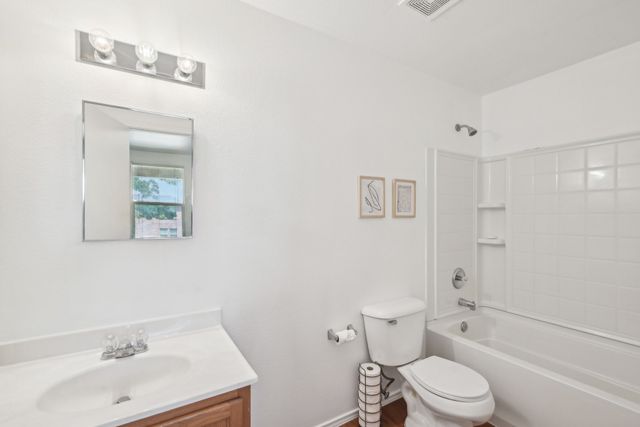 2905 Meadow Bluff Drive, Wylie, TX 75098