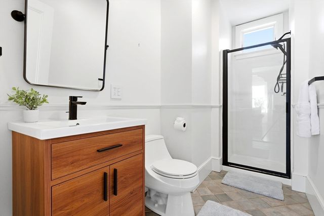 30 Boardman St B, Salem, MA 01970