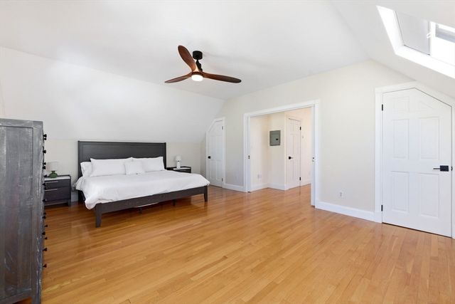 30 Boardman St B, Salem, MA 01970