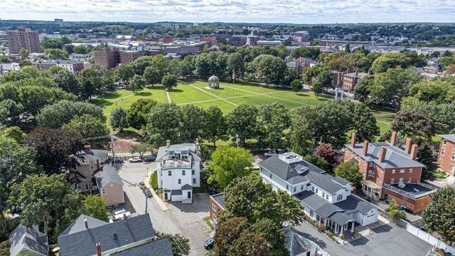 30 Boardman St B, Salem, MA 01970