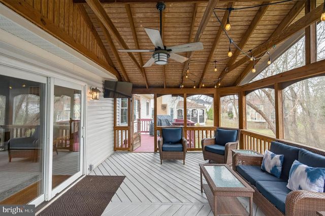 13437 MELVILLE LN, Chantilly, VA 20151