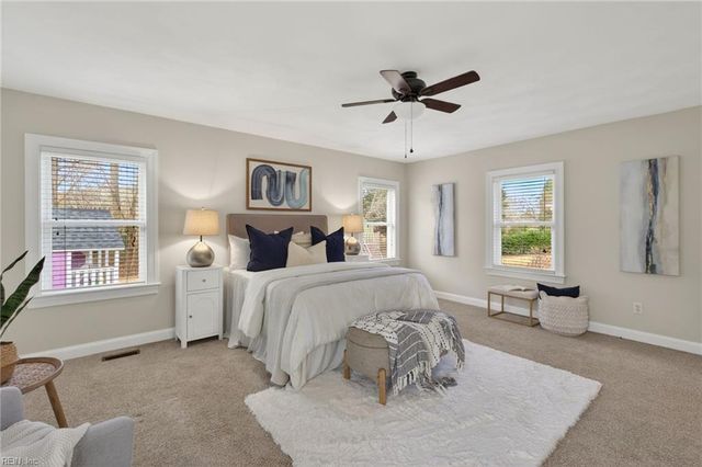 1432 Pine Grove LN, Chesapeake, VA 23321