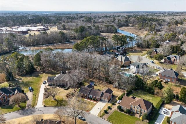 1432 Pine Grove LN, Chesapeake, VA 23321