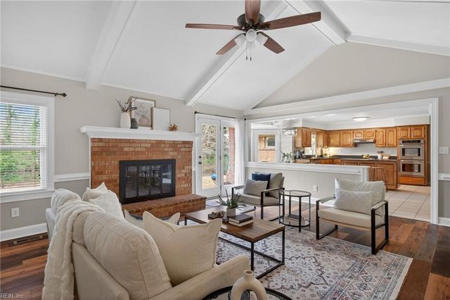 1432 Pine Grove LN, Chesapeake, VA 23321