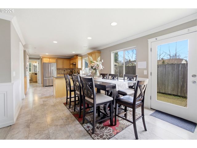 272 LAURINE St Ne, Salem, OR 97301