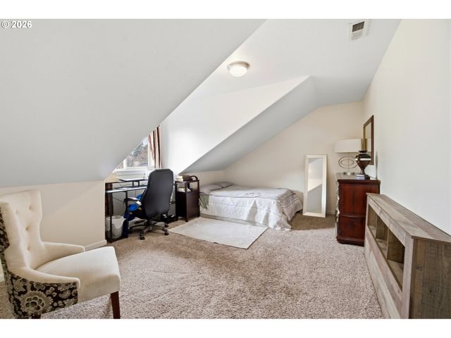 272 LAURINE St Ne, Salem, OR 97301