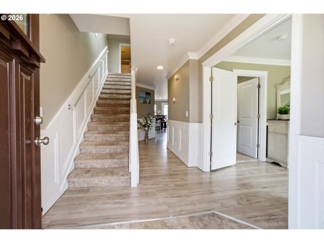 272 LAURINE St Ne, Salem, OR 97301