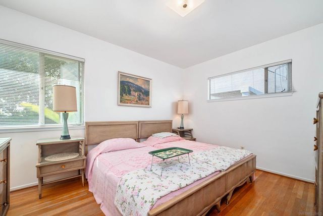 2244 Penrose, San Diego, CA 92110