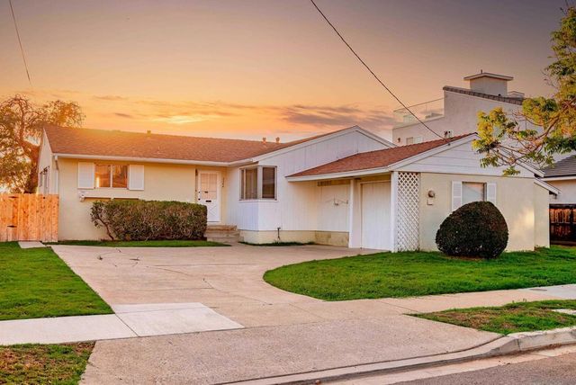 2244 Penrose, San Diego, CA 92110