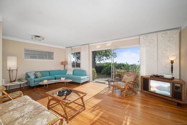 2244 Penrose, San Diego, CA 92110
