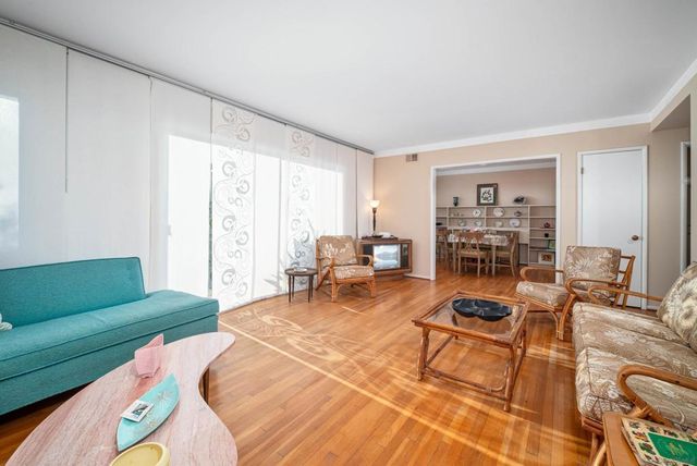 2244 Penrose, San Diego, CA 92110