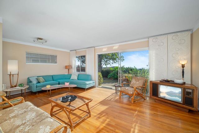 2244 Penrose, San Diego, CA 92110