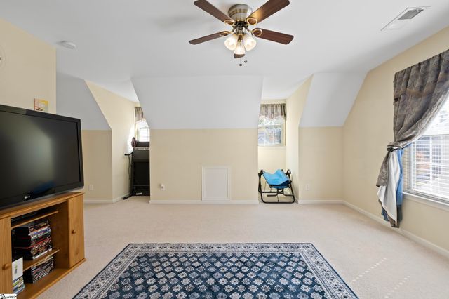 10 Ridgeleigh Way, Simpsonville, SC 29681