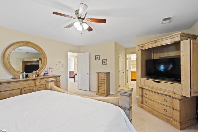 10 Ridgeleigh Way, Simpsonville, SC 29681