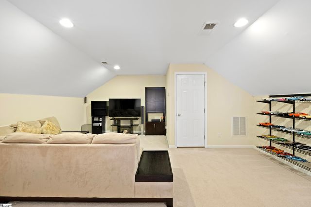 10 Ridgeleigh Way, Simpsonville, SC 29681