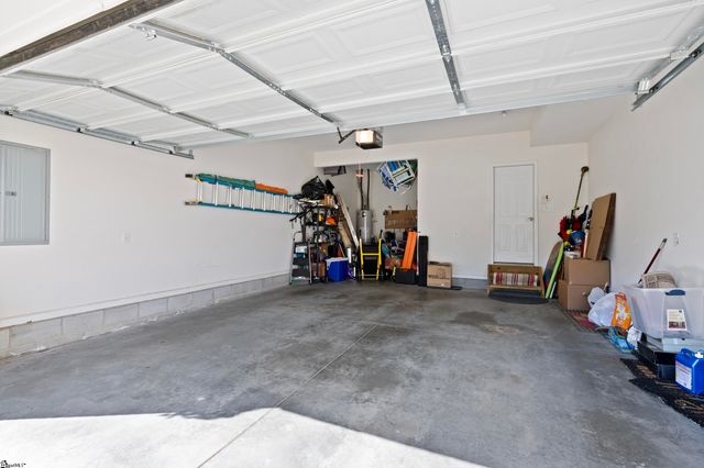 10 Ridgeleigh Way, Simpsonville, SC 29681