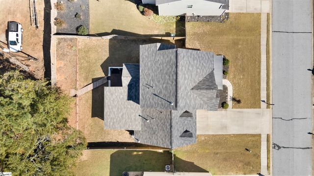 10 Ridgeleigh Way, Simpsonville, SC 29681