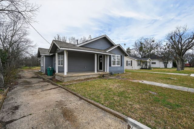 205 S Mable Street, Ferris, TX 75125