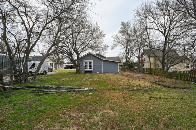 205 S Mable Street, Ferris, TX 75125