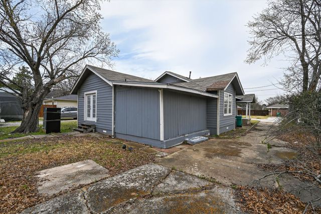 205 S Mable Street, Ferris, TX 75125
