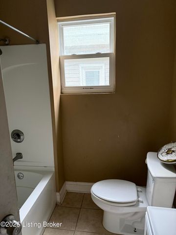 665 S 39th St, Louisville, KY 40211