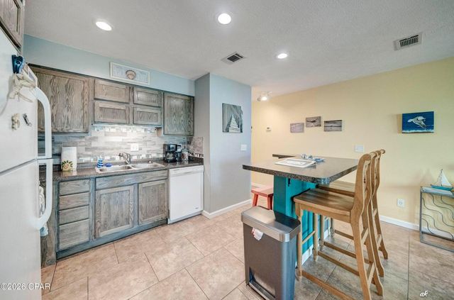 6205 Thomas UNIT F2, Panama City Beach, FL 32408