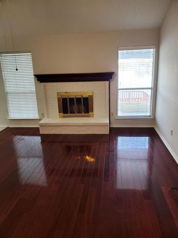 1317 Lakeshore Drive, Irving, TX 75060