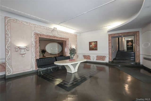 63-61 99th Street E6, Rego Park, NY 11374