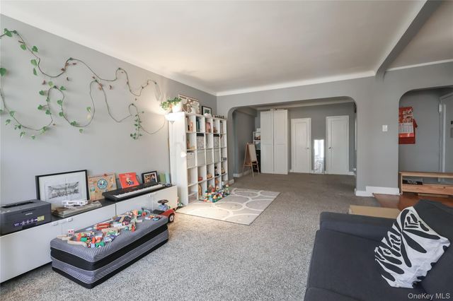 63-61 99th Street E6, Rego Park, NY 11374
