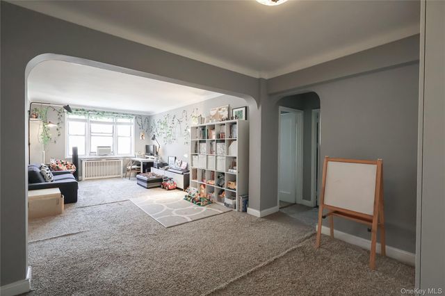 63-61 99th Street E6, Rego Park, NY 11374