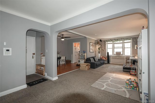 63-61 99th Street E6, Rego Park, NY 11374