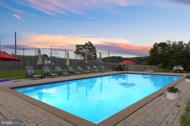 1830 THRIFT RD, Madison, VA 22727