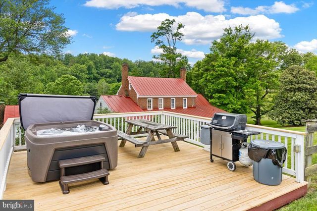 1830 THRIFT RD, Madison, VA 22727