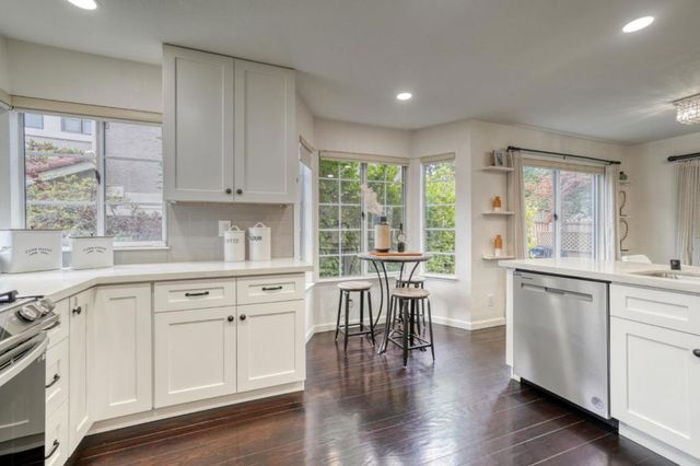 15 Amy Dr, San Mateo, CA 94403