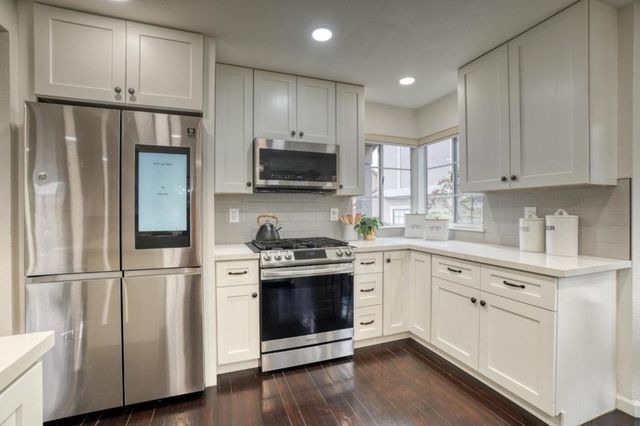 15 Amy Dr, San Mateo, CA 94403