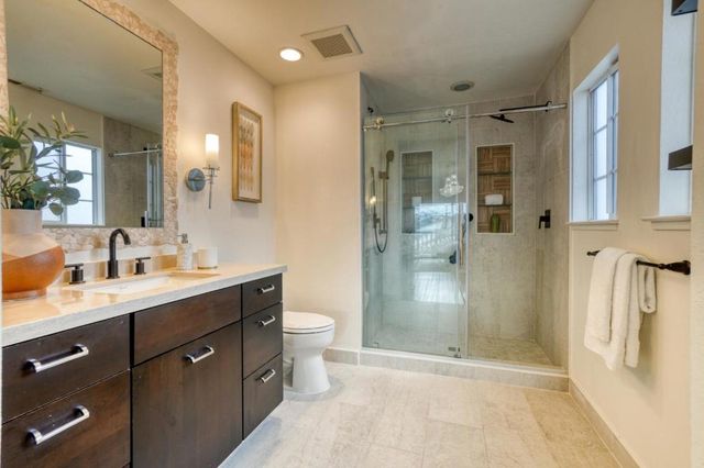 15 Amy Dr, San Mateo, CA 94403