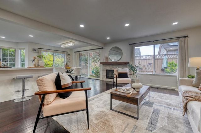 15 Amy Dr, San Mateo, CA 94403