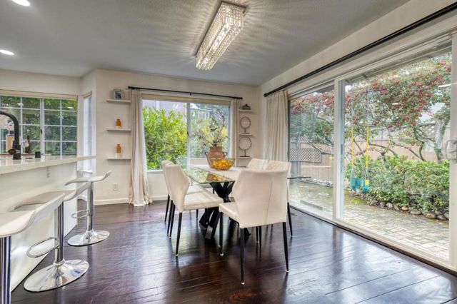 15 Amy Dr, San Mateo, CA 94403