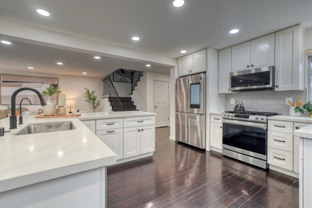 15 Amy Dr, San Mateo, CA 94403