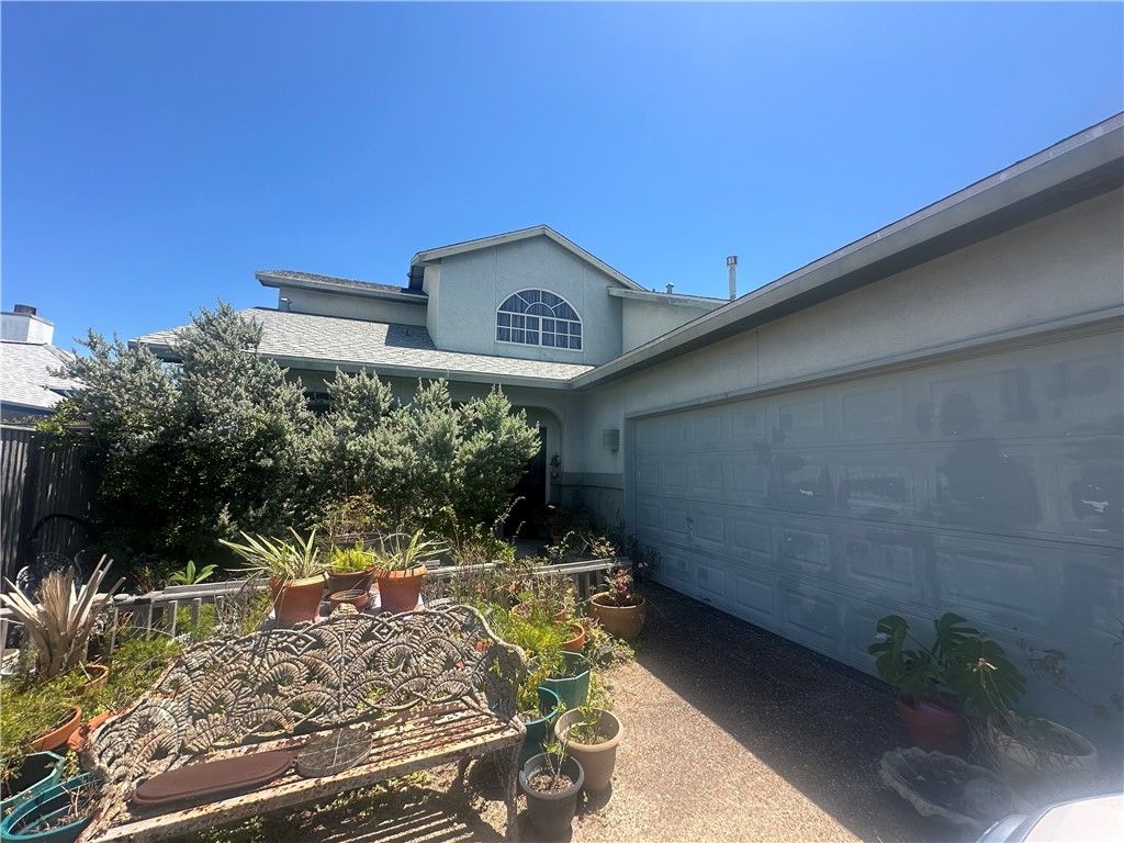 15318 Bowsprit Ct, Corpus Christi, TX 78418