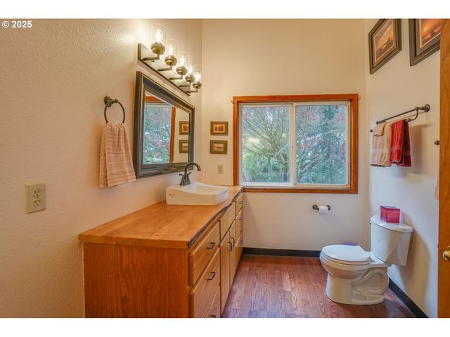 9000 Ne 394TH St, La Center, WA 98629