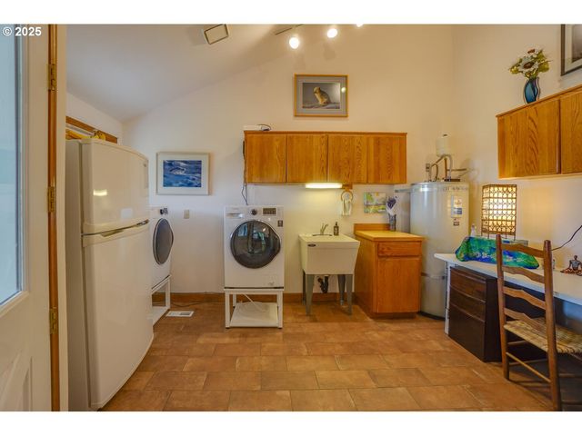 9000 Ne 394TH St, La Center, WA 98629